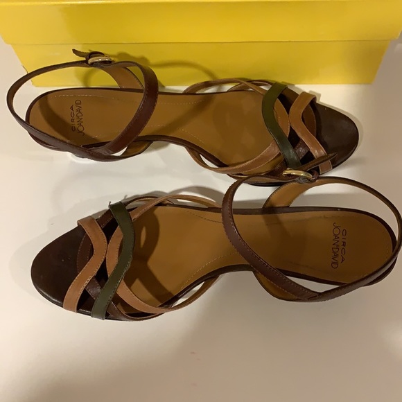 Joan and David leather sandals - Picture 5 of 8